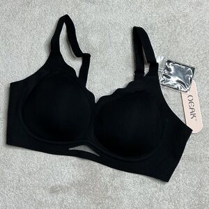 Women's Black Seamless Bra